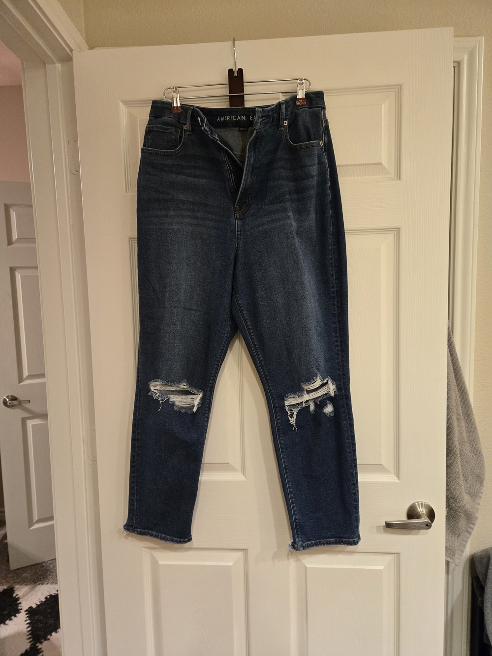 American Eagle Outfitters Distressed Dark Blue Jeans